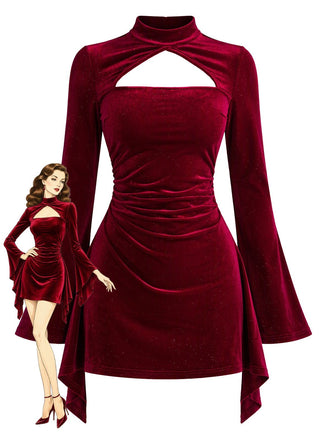 Robe lie-de-vin en velours à col ajouré, fronces et tour de cou années 1960 - 1