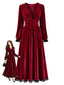 Robe rouge vin velours et dentelle patchwork fente latérale années 1930