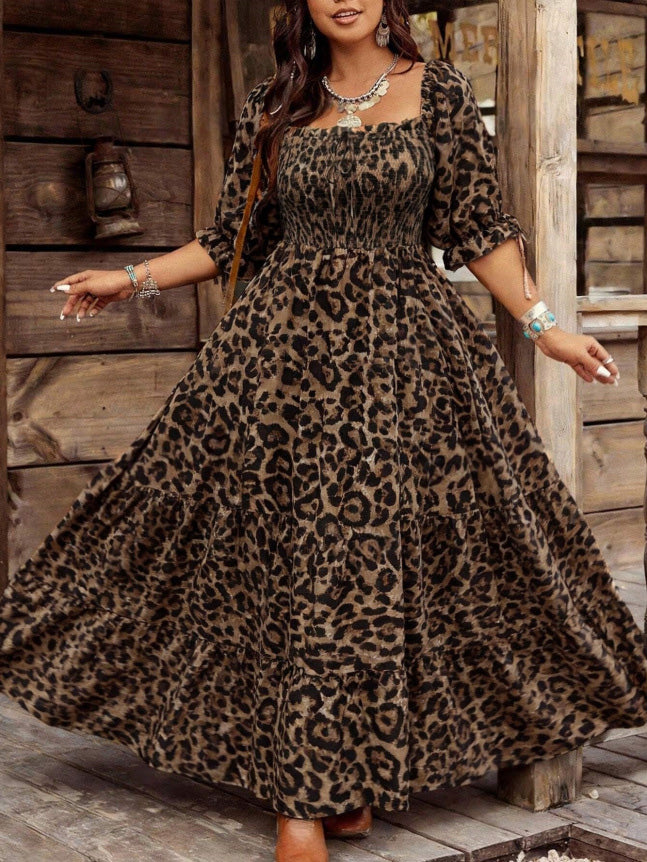 [Grande Taille] Robe longue marron à imprimé léopard, col carré et smocks Années 1970 - 5