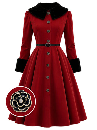 [Prévente] Robe manteau rouge ceinturée à boutons floraux et col duveteux années 1950 - 2