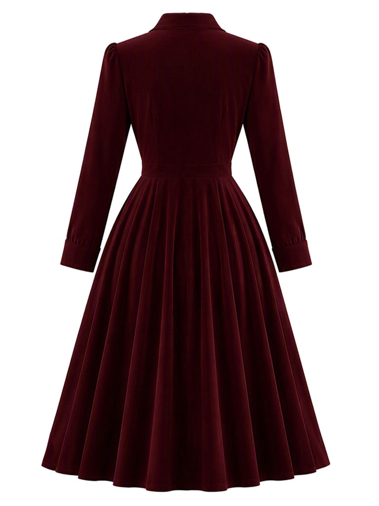 [Prévente] Robe midi rouge en velours à col revers, poches et boutons Années 1940 - 3