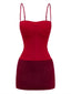 Robe moulante rouge foncé fines bretelles et bordure fourrure années 1980