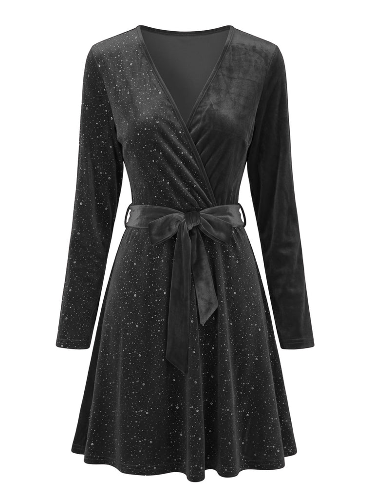 Robe scintillante en velours à col V, manches longues et ceinture Années 1950 - 6