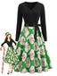 Robe verte de Noël à motif Père Noël et col V festonné Années 1950