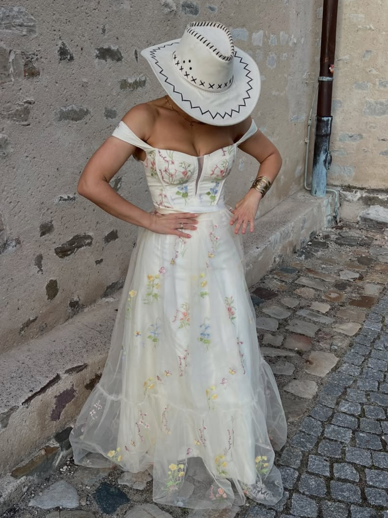 Robe en maille jaune florale à lacets 1930s