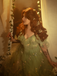 Robe verte fendue en tulle brodé de fleurs 1970s