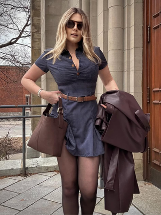 [Prévente] Robe chemise plissée à fines rayures bleues des années 70