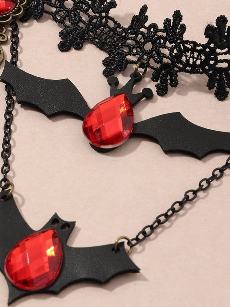 Collier chauve-souris en dentelle d'Halloween rétro