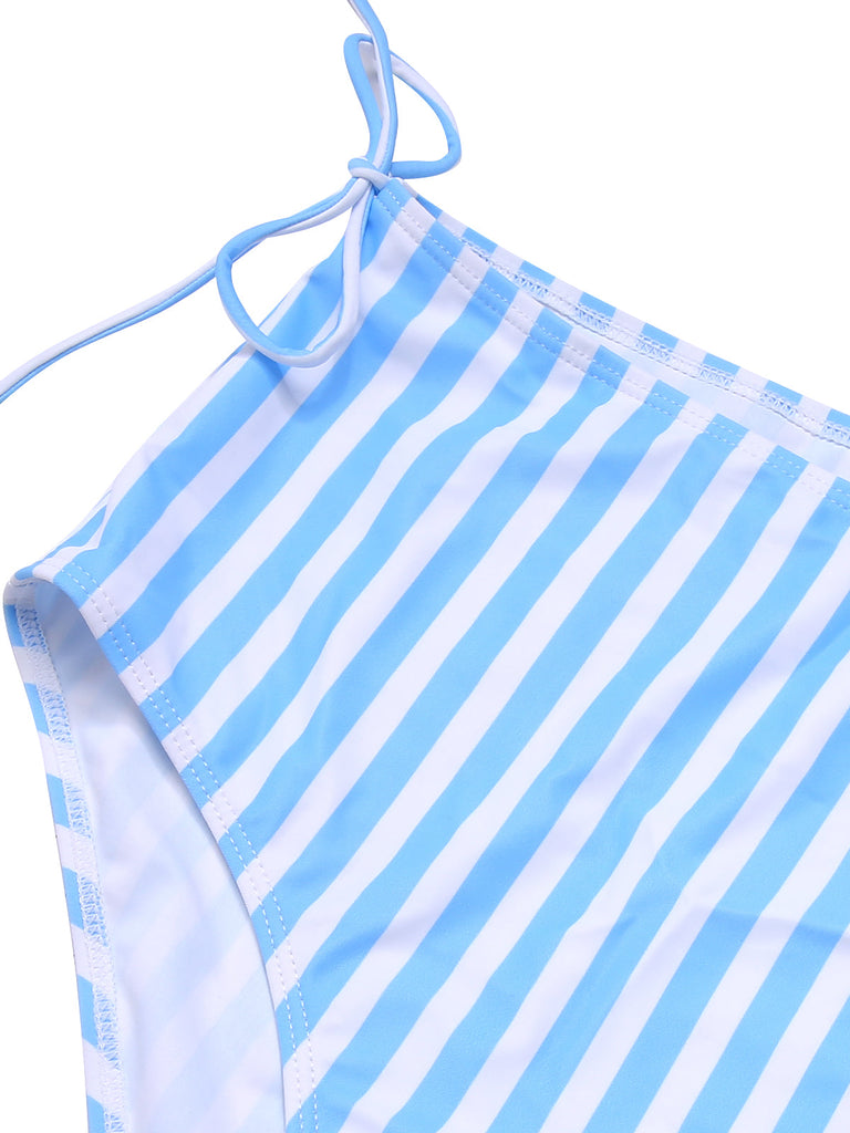 Maillot de bain bleu rayé avec bouton cœur des années 1950